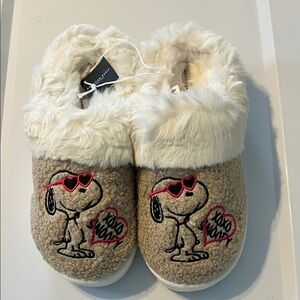 American Eagle Outfitters Snoopy Brown and Cream Slippers